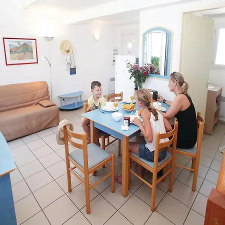 Studio In D'oleron アパート